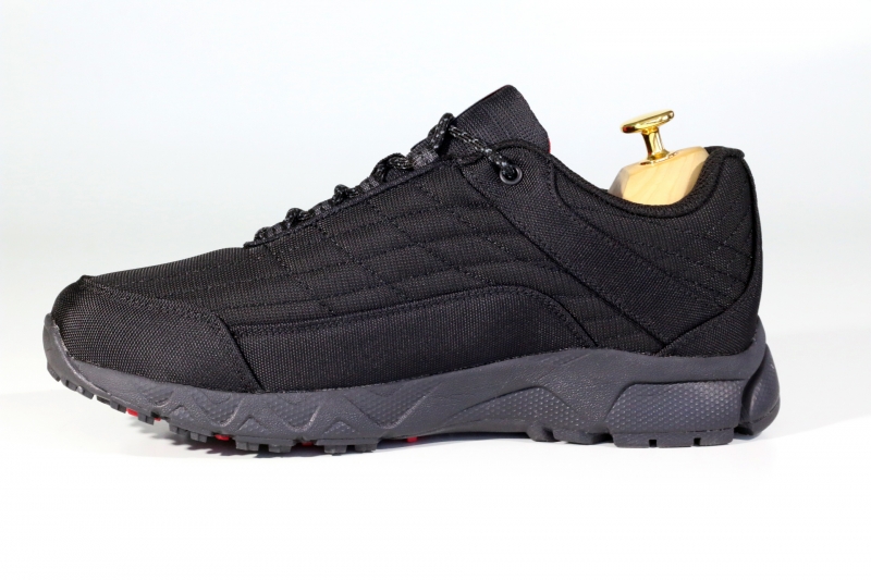 SNEAKERS ( КРОСІВКИ )  Montrail термомембрана -21’С М чорний\ червоний водовідштовхувальний поліестер A 2530-3 