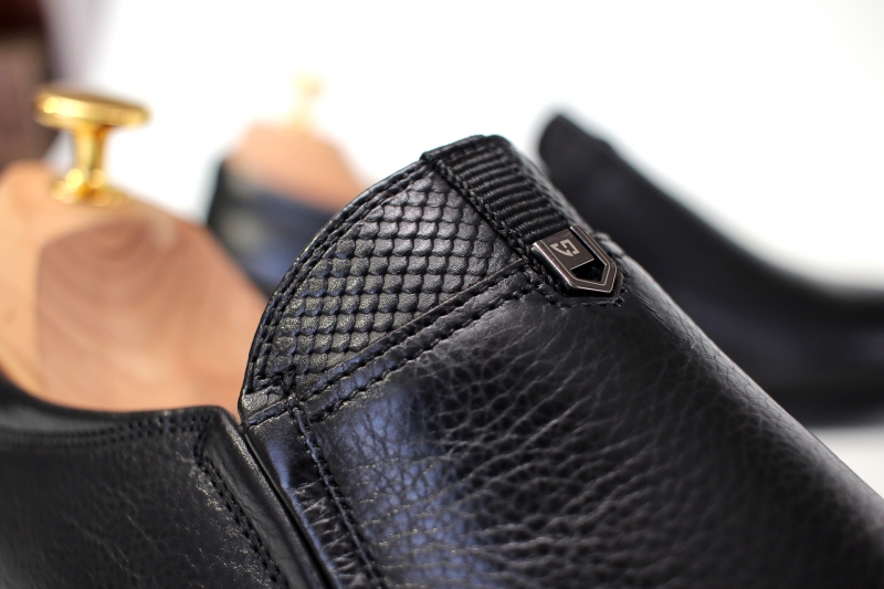 Slippers (Сліпери) М чорний шкіра D9928N-845-1 BLACK Cosottinni