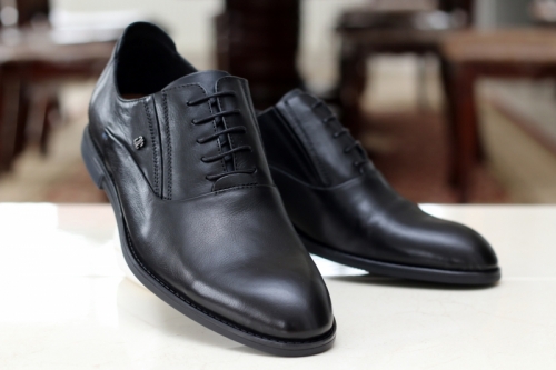 Oxfords (Оксфорди) М чорний шкіра 1623AN-0806 black Cosottinni 39(р)